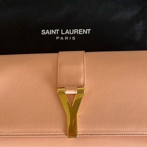 YSL ENVELOPE CLUTCH